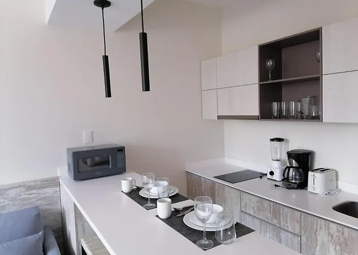 Estudio Moderno Equipado Y Luminoso *